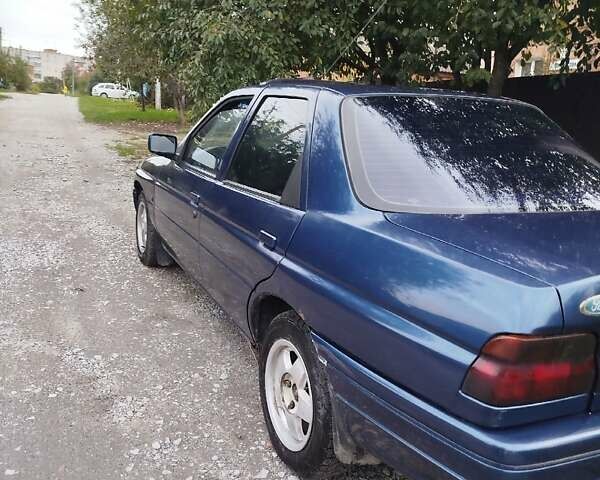 Синий Форд Орион, объемом двигателя 1.6 л и пробегом 200 тыс. км за 1249 $, фото 1 на Automoto.ua