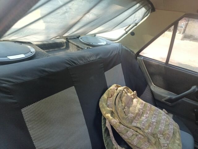 Зеленый Форд Орион, объемом двигателя 1.6 л и пробегом 120 тыс. км за 1299 $, фото 9 на Automoto.ua