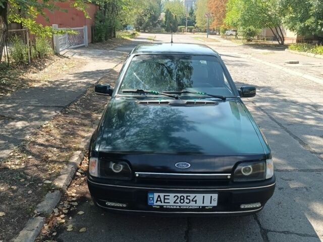 Зеленый Форд Орион, объемом двигателя 1.6 л и пробегом 120 тыс. км за 1299 $, фото 4 на Automoto.ua
