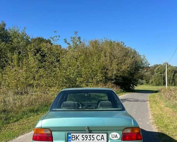 Зелений Форд Оріон, об'ємом двигуна 1.6 л та пробігом 250 тис. км за 1150 $, фото 4 на Automoto.ua