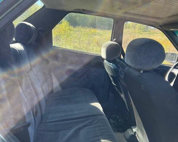 Зелений Форд Оріон, об'ємом двигуна 1.6 л та пробігом 250 тис. км за 1150 $, фото 1 на Automoto.ua