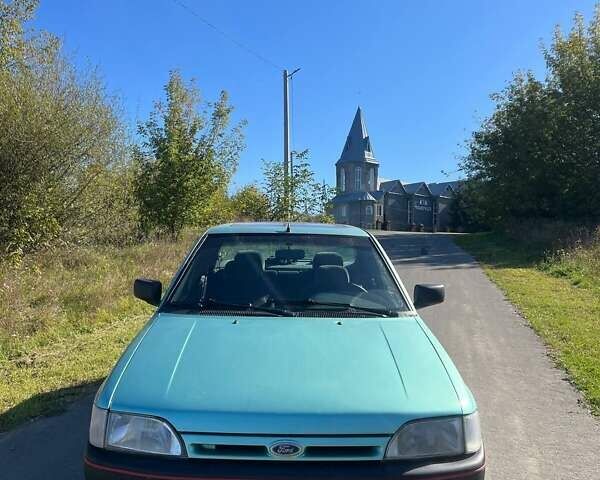 Зелений Форд Оріон, об'ємом двигуна 1.6 л та пробігом 250 тис. км за 1150 $, фото 6 на Automoto.ua