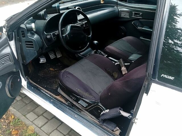 Белый Форд Проба, объемом двигателя 2.2 л и пробегом 250 тыс. км за 1700 $, фото 7 на Automoto.ua