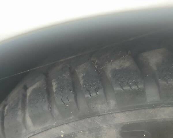 Белый Форд Проба, объемом двигателя 2.2 л и пробегом 121 тыс. км за 1800 $, фото 2 на Automoto.ua