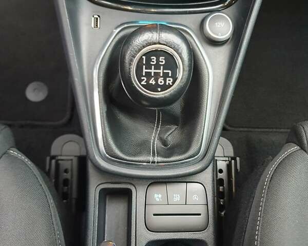 Білий Форд Пума, об'ємом двигуна 1 л та пробігом 114 тис. км за 12999 $, фото 51 на Automoto.ua