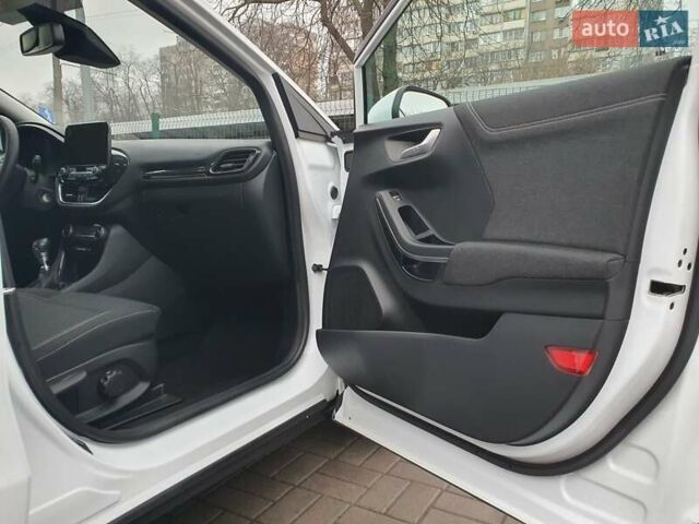 Білий Форд Пума, об'ємом двигуна 1 л та пробігом 114 тис. км за 12999 $, фото 33 на Automoto.ua