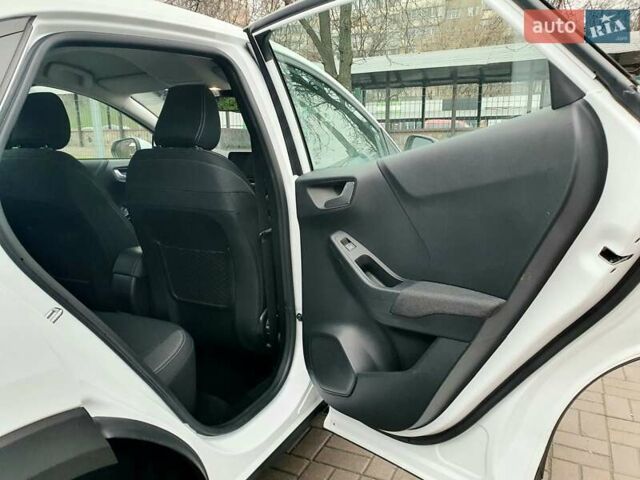 Білий Форд Пума, об'ємом двигуна 1 л та пробігом 114 тис. км за 12999 $, фото 30 на Automoto.ua