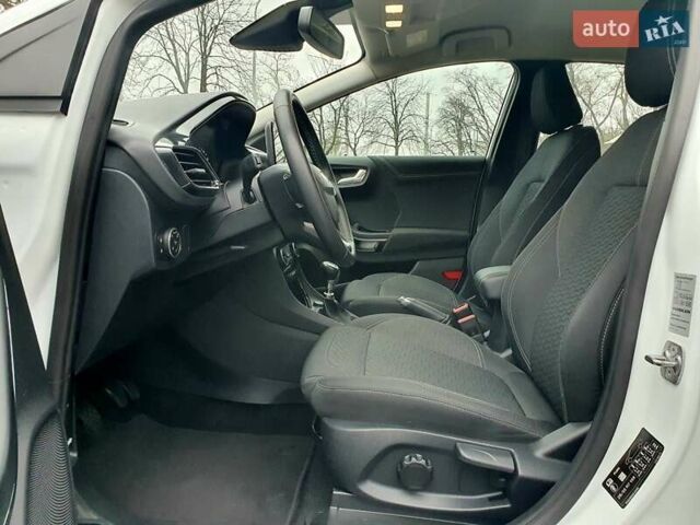 Білий Форд Пума, об'ємом двигуна 1 л та пробігом 114 тис. км за 12999 $, фото 25 на Automoto.ua