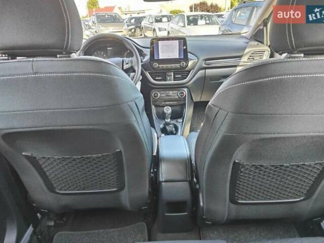 Черный Форд Пума, объемом двигателя 1.7 л и пробегом 60 тыс. км за 15500 $, фото 15 на Automoto.ua