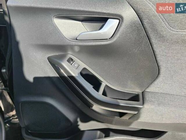 Черный Форд Пума, объемом двигателя 1.7 л и пробегом 60 тыс. км за 15500 $, фото 18 на Automoto.ua