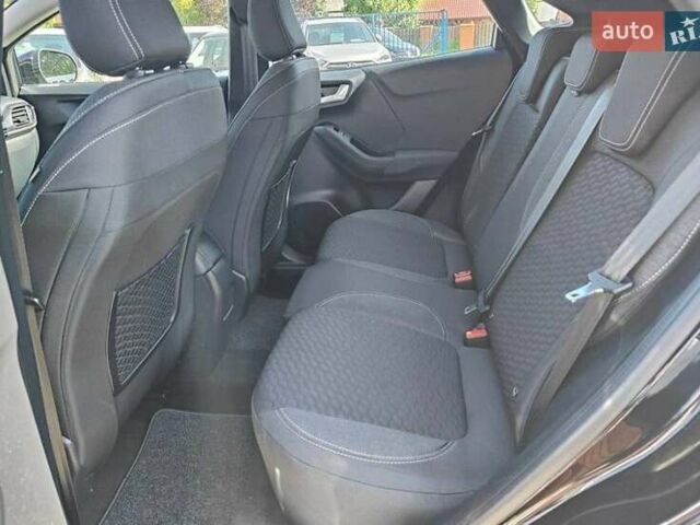 Черный Форд Пума, объемом двигателя 1.7 л и пробегом 60 тыс. км за 15500 $, фото 19 на Automoto.ua