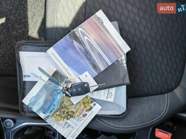 Черный Форд Пума, объемом двигателя 1.7 л и пробегом 60 тыс. км за 15500 $, фото 9 на Automoto.ua