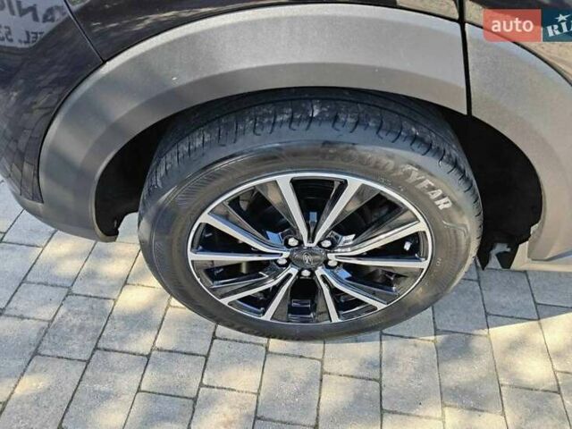 Черный Форд Пума, объемом двигателя 1.7 л и пробегом 60 тыс. км за 15500 $, фото 24 на Automoto.ua