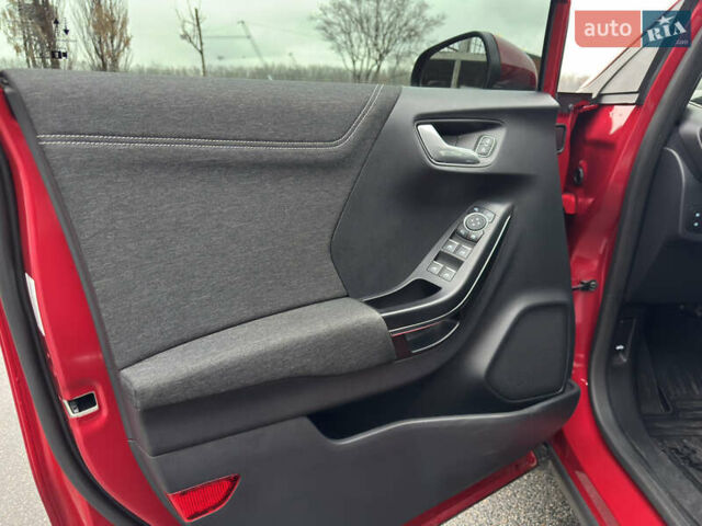 Червоний Форд Пума, об'ємом двигуна 1 л та пробігом 20 тис. км за 19500 $, фото 47 на Automoto.ua