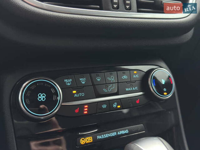 Червоний Форд Пума, об'ємом двигуна 1 л та пробігом 20 тис. км за 19500 $, фото 31 на Automoto.ua