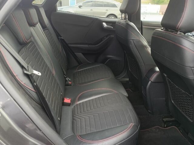 Форд Пума 2020 в Ровно на Automoto.ua Серый Форд Пума, объемом двигателя 1 л и пробегом 143 тыс. км за 260 $, фото 2 на Automoto.ua