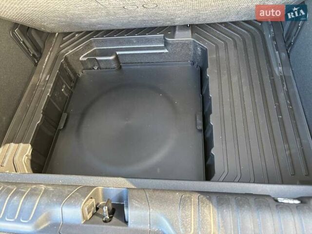 Серый Форд Пума, объемом двигателя 1 л и пробегом 2 тыс. км за 27000 $, фото 6 на Automoto.ua