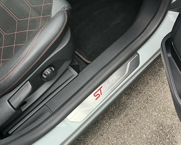 Серый Форд Пума, объемом двигателя 1 л и пробегом 7 тыс. км за 25151 $, фото 16 на Automoto.ua