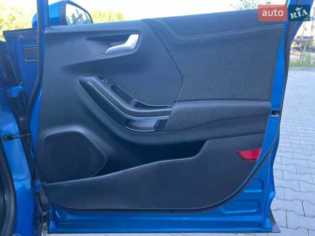 Синій Форд Пума, об'ємом двигуна 1 л та пробігом 30 тис. км за 18900 $, фото 32 на Automoto.ua