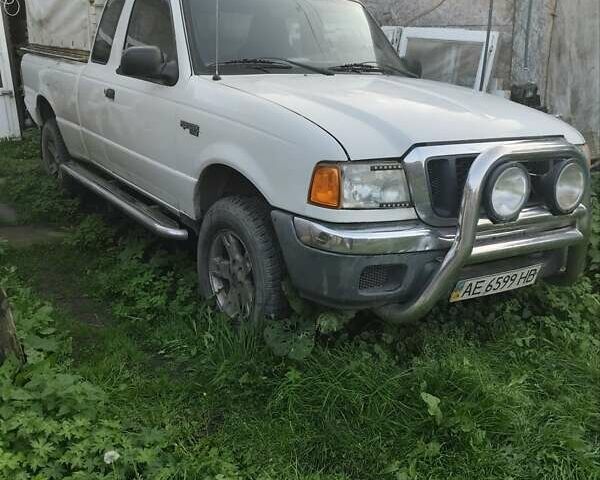 Белый Форд Рейнджер, объемом двигателя 4 л и пробегом 190 тыс. км за 6500 $, фото 12 на Automoto.ua