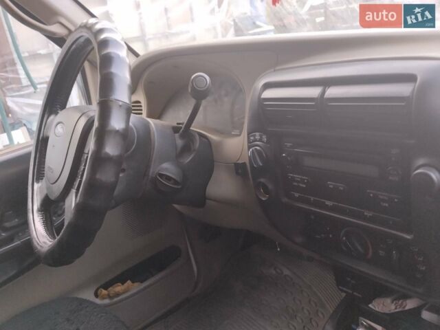 Білий Форд Рейнджер, об'ємом двигуна 4 л та пробігом 190 тис. км за 5500 $, фото 10 на Automoto.ua