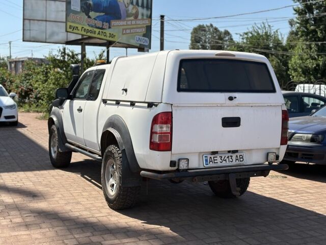Белый Форд Рейнджер, объемом двигателя 2.5 л и пробегом 245 тыс. км за 9450 $, фото 2 на Automoto.ua