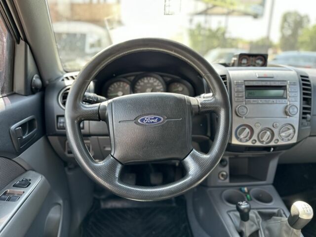 Белый Форд Рейнджер, объемом двигателя 2.5 л и пробегом 245 тыс. км за 9450 $, фото 8 на Automoto.ua