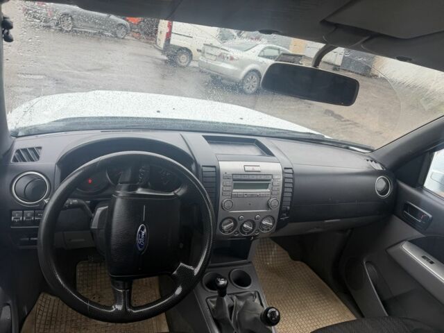 Білий Форд Рейнджер, об'ємом двигуна 2.5 л та пробігом 286 тис. км за 6500 $, фото 7 на Automoto.ua