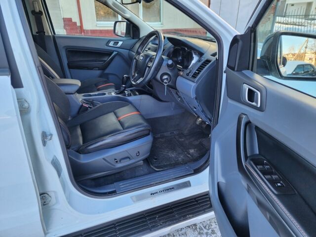 Білий Форд Рейнджер, об'ємом двигуна 3.2 л та пробігом 82 тис. км за 10074 $, фото 13 на Automoto.ua