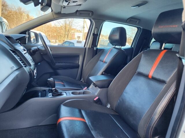 Білий Форд Рейнджер, об'ємом двигуна 3.2 л та пробігом 82 тис. км за 10074 $, фото 19 на Automoto.ua