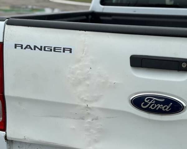 Белый Форд Рейнджер, объемом двигателя 2.2 л и пробегом 350 тыс. км за 17800 $, фото 17 на Automoto.ua