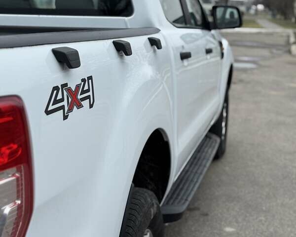 Белый Форд Рейнджер, объемом двигателя 2.2 л и пробегом 350 тыс. км за 17800 $, фото 19 на Automoto.ua