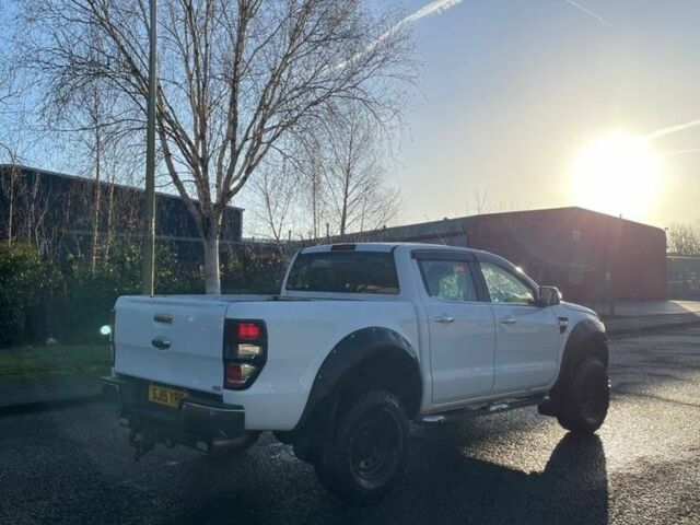 Белый Форд Рейнджер, объемом двигателя 3.2 л и пробегом 137 тыс. км за 7083 $, фото 4 на Automoto.ua