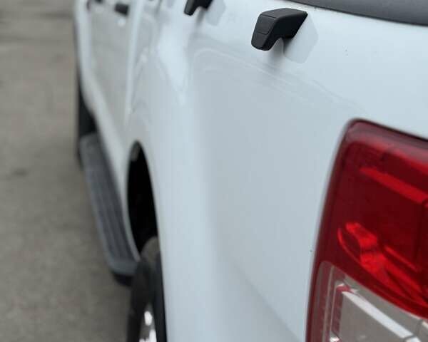 Белый Форд Рейнджер, объемом двигателя 2.2 л и пробегом 350 тыс. км за 17800 $, фото 15 на Automoto.ua