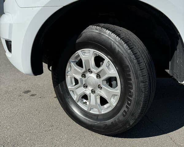 Белый Форд Рейнджер, объемом двигателя 2.2 л и пробегом 318 тыс. км за 15200 $, фото 6 на Automoto.ua