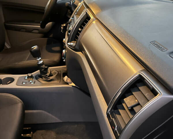 Белый Форд Рейнджер, объемом двигателя 2.2 л и пробегом 170 тыс. км за 14500 $, фото 20 на Automoto.ua