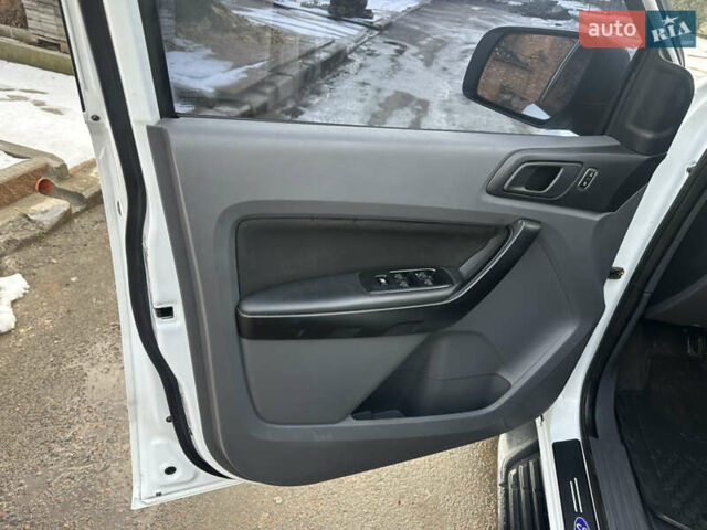 Білий Форд Рейнджер, об'ємом двигуна 2.2 л та пробігом 141 тис. км за 15600 $, фото 14 на Automoto.ua