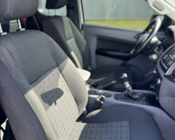 Белый Форд Рейнджер, объемом двигателя 2.2 л и пробегом 318 тыс. км за 15200 $, фото 17 на Automoto.ua