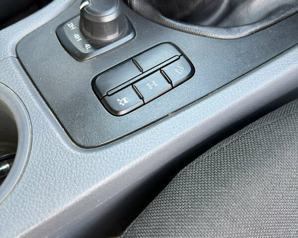 Белый Форд Рейнджер, объемом двигателя 2.2 л и пробегом 318 тыс. км за 15200 $, фото 20 на Automoto.ua