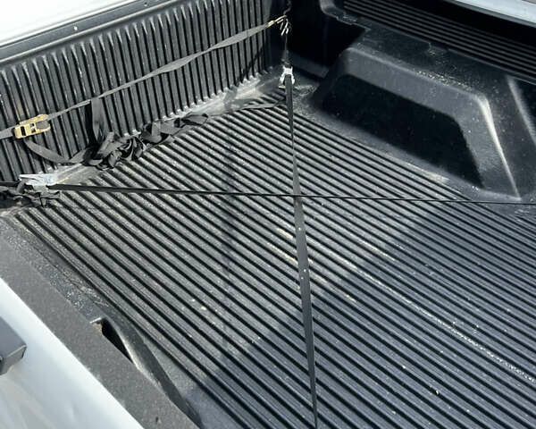 Білий Форд Рейнджер, об'ємом двигуна 2.2 л та пробігом 201 тис. км за 15000 $, фото 17 на Automoto.ua