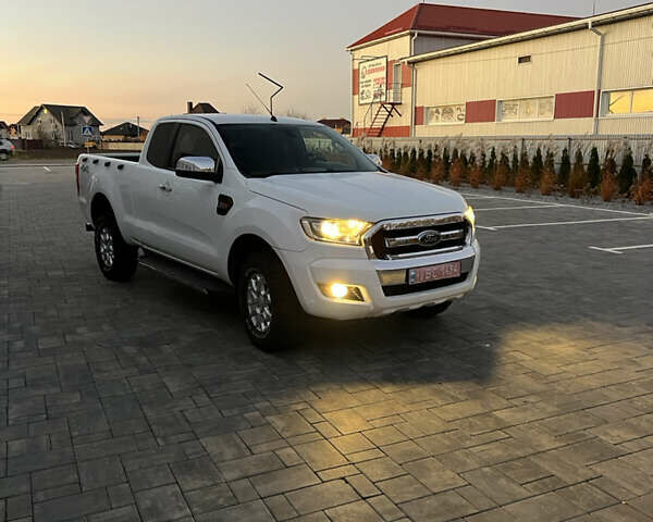 Белый Форд Рейнджер, объемом двигателя 2.2 л и пробегом 170 тыс. км за 14500 $, фото 2 на Automoto.ua
