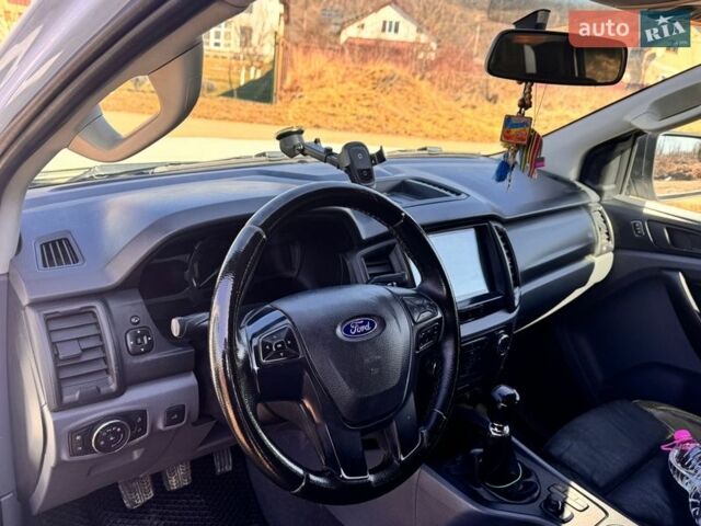 Білий Форд Рейнджер, об'ємом двигуна 2.2 л та пробігом 200 тис. км за 19800 $, фото 12 на Automoto.ua