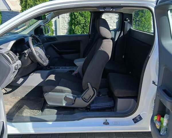 Форд Рейнджер 2016 у Борисполе на Automoto.ua Білий Форд Рейнджер, об'ємом двигуна 2.2 л та пробігом 258 тис. км за 15600 $, фото 8 на Automoto.ua