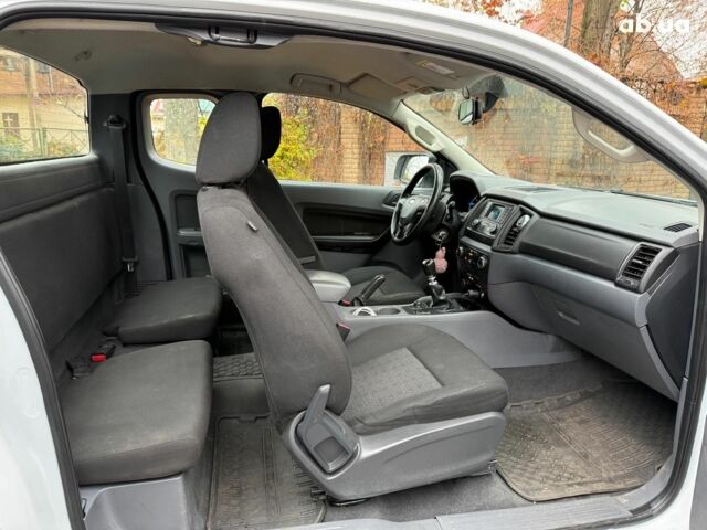 Білий Форд Рейнджер, об'ємом двигуна 2.2 л та пробігом 260 тис. км за 15490 $, фото 16 на Automoto.ua