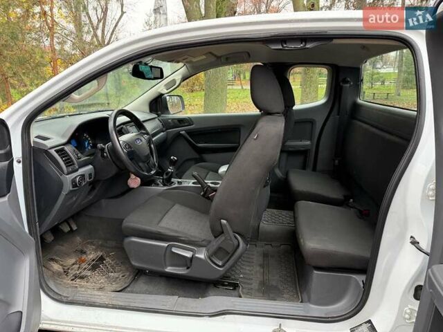 Белый Форд Рейнджер, объемом двигателя 2.2 л и пробегом 260 тыс. км за 15490 $, фото 15 на Automoto.ua