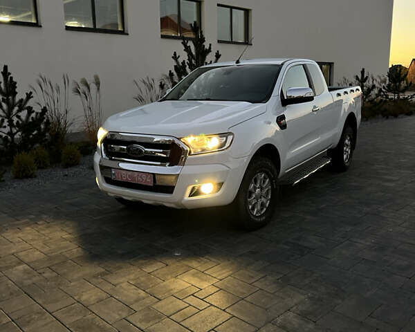 Белый Форд Рейнджер, объемом двигателя 2.2 л и пробегом 170 тыс. км за 14500 $, фото 5 на Automoto.ua