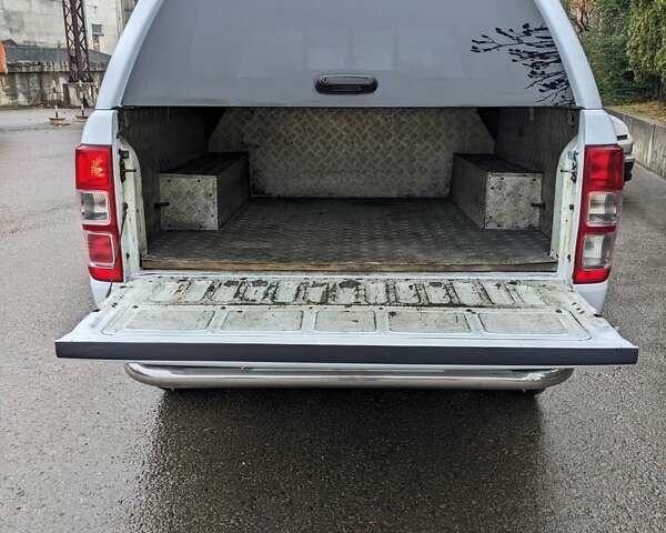 Белый Форд Рейнджер, объемом двигателя 2.2 л и пробегом 227 тыс. км за 17000 $, фото 12 на Automoto.ua