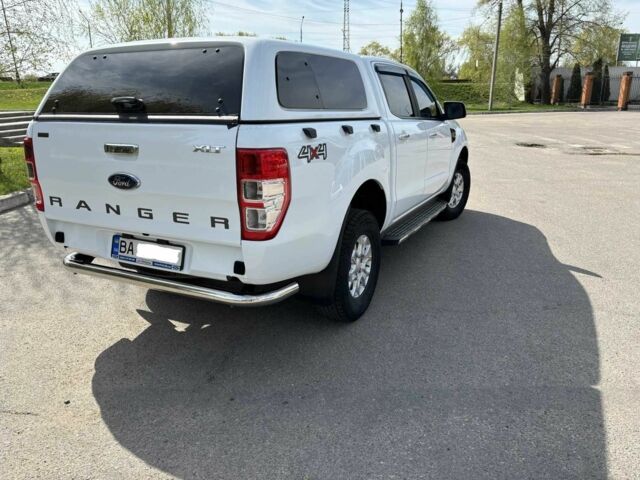 Белый Форд Рейнджер, объемом двигателя 2.2 л и пробегом 65 тыс. км за 26000 $, фото 3 на Automoto.ua