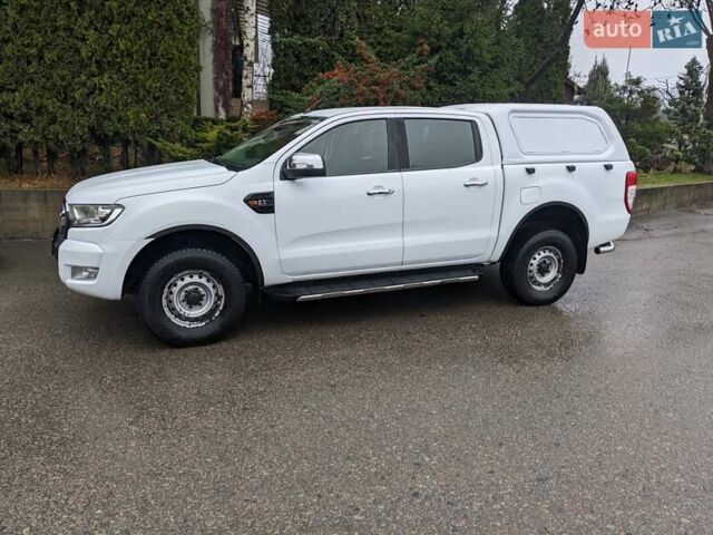 Белый Форд Рейнджер, объемом двигателя 2.2 л и пробегом 227 тыс. км за 17000 $, фото 4 на Automoto.ua