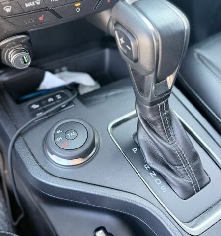 Белый Форд Рейнджер, объемом двигателя 2.26 л и пробегом 140 тыс. км за 26500 $, фото 20 на Automoto.ua